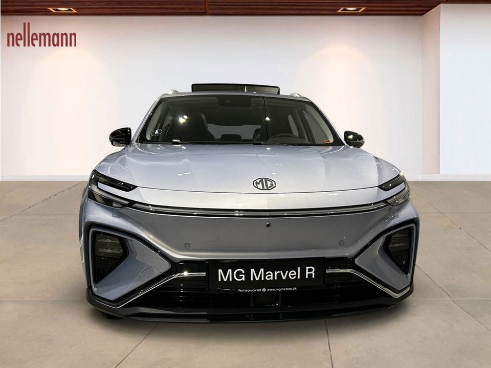MG Marvel R Luxury 5d