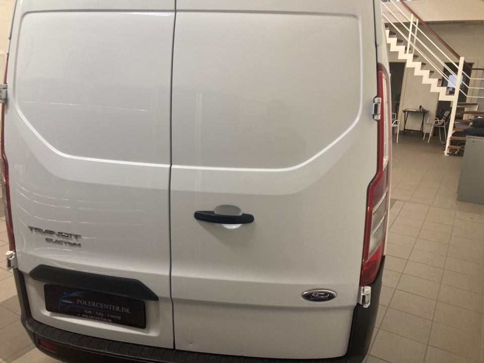 Ford Transit Custom 310L 2,2 TDCi 125 Trend Van 5d