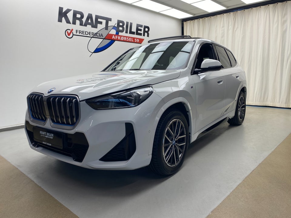 BMW iX1 xDrive30 M-Sport 5d