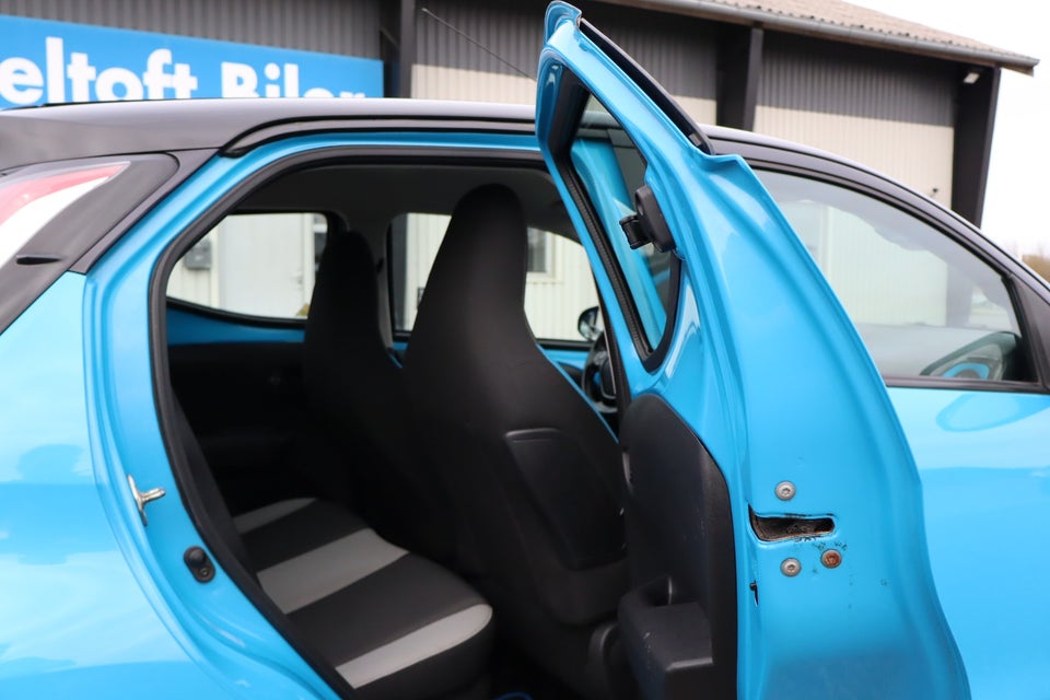 Toyota Aygo 1,0 VVT-i x-clusiv 5d