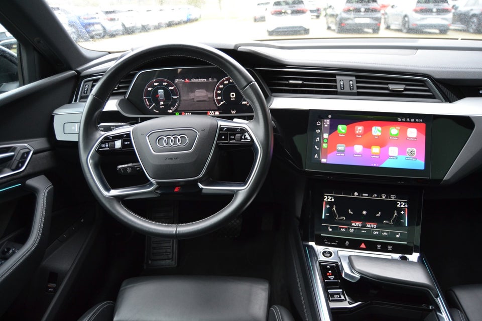 Audi e-tron 55 S-line quattro 5d