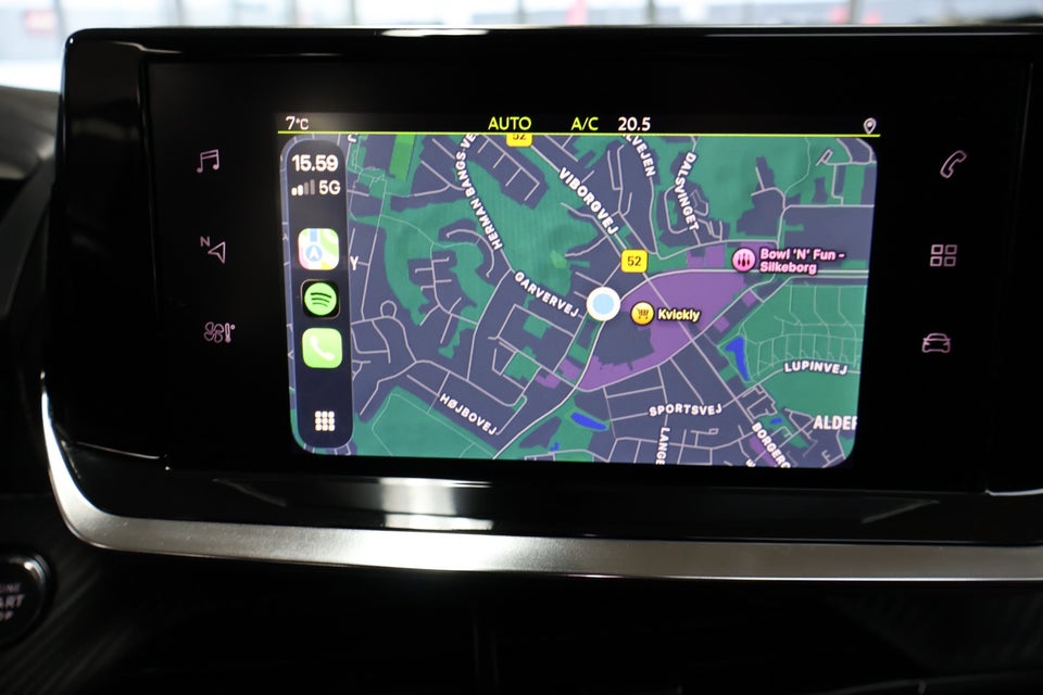 Peugeot 2008 1,5 BlueHDi 100 Allure Pack 5d