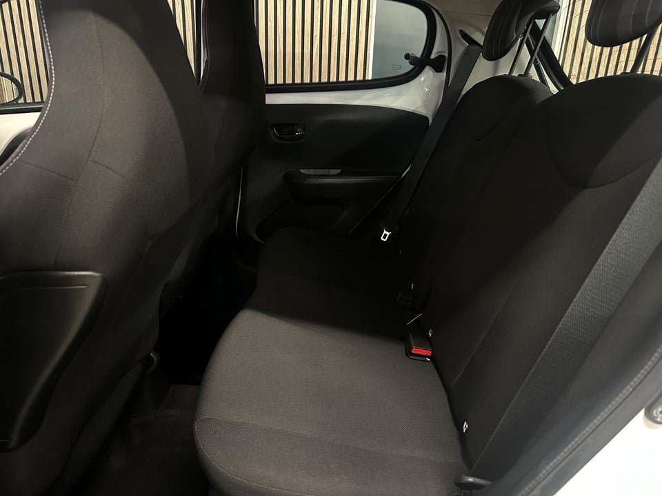 Peugeot 108 1,0 e-VTi 72 Allure+ 5d