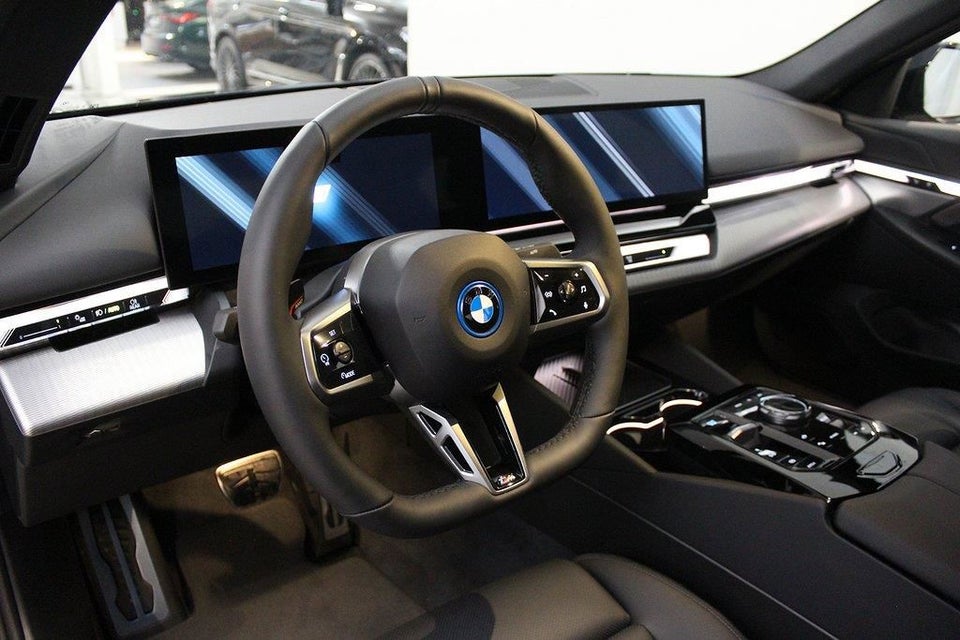 BMW i5 eDrive40 M-Sport 4d