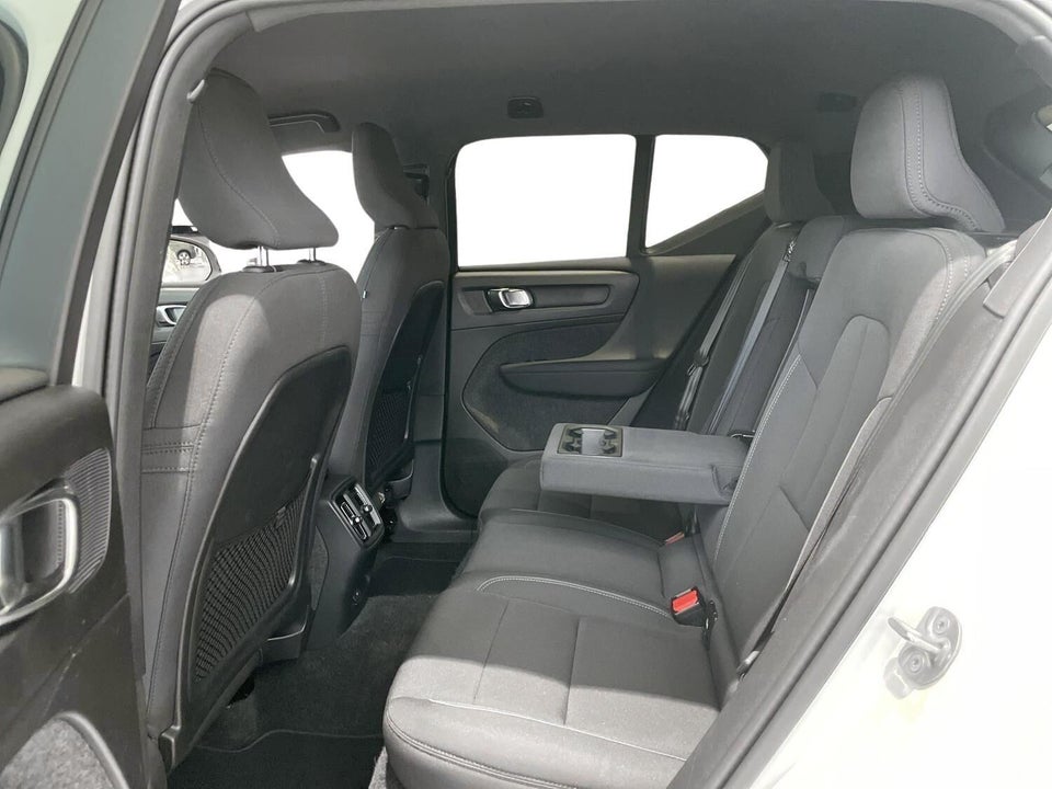 Volvo XC40 ReCharge Extended Range Plus 5d