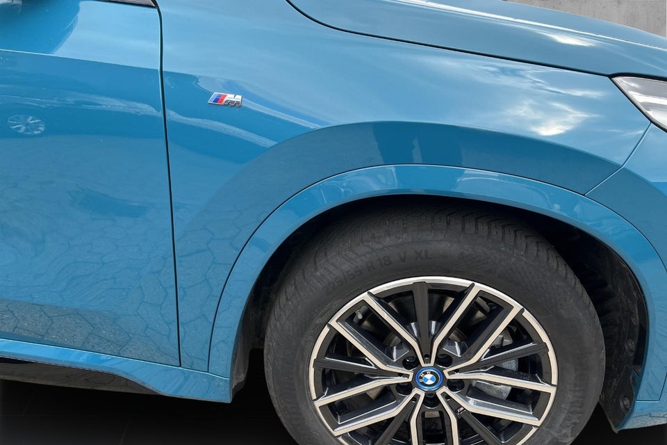 BMW iX1 xDrive30 M-Sport 5d