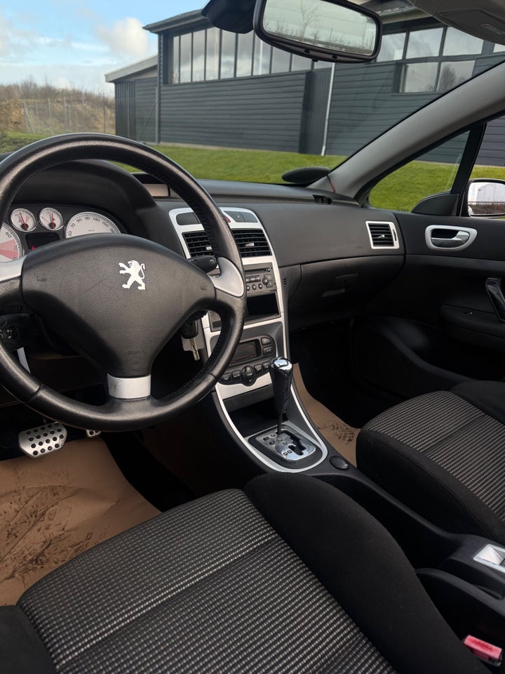 Peugeot 307 2,0 16V CC aut. 2d