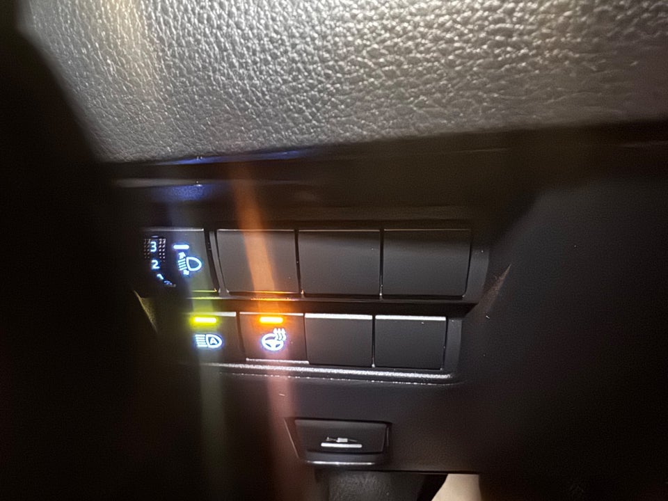 Toyota Yaris 1,5 Hybrid H1 e-CVT 5d