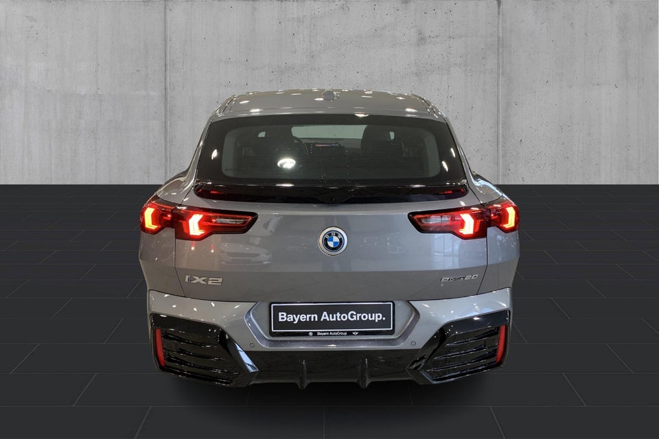 BMW iX2 eDrive20 M-Sport 5d