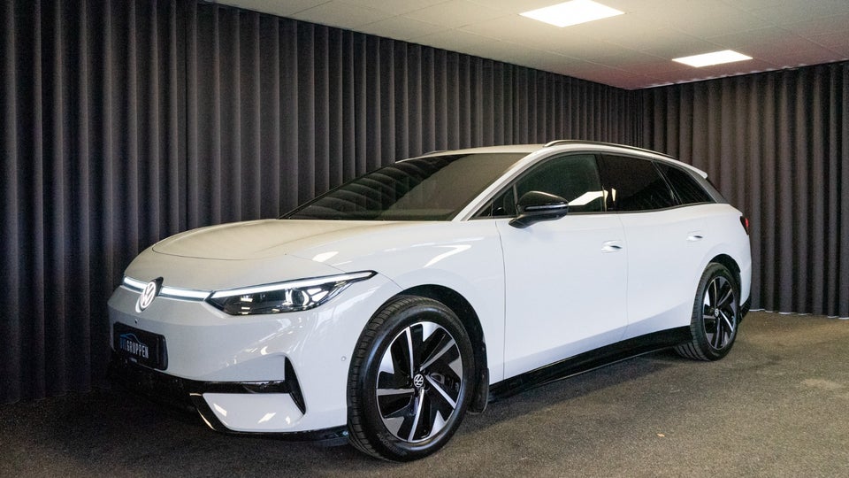 VW ID.7 77 Pro Tourer 5d