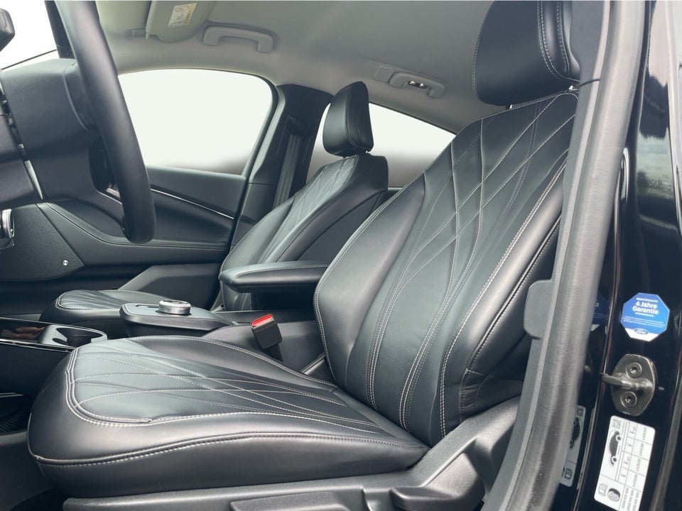 Ford Mustang Mach-E 70 Standard Range 5d