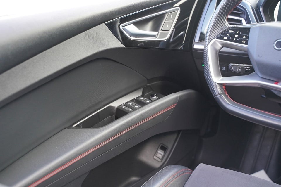 Audi Q4 e-tron 40 Attitude S-line 5d