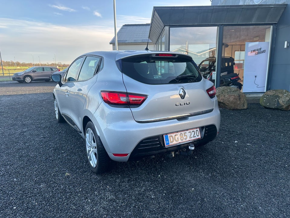 Renault Clio IV 1,5 dCi 90 Zen 5d