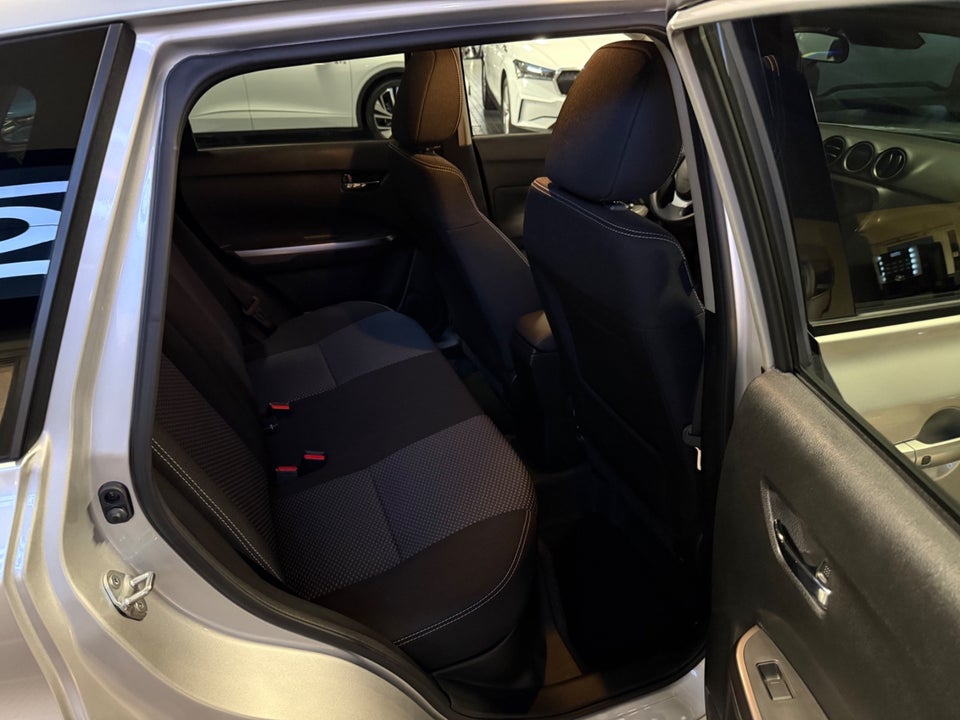 Suzuki Vitara 1,5 S-Hybrid Active AGS 5d