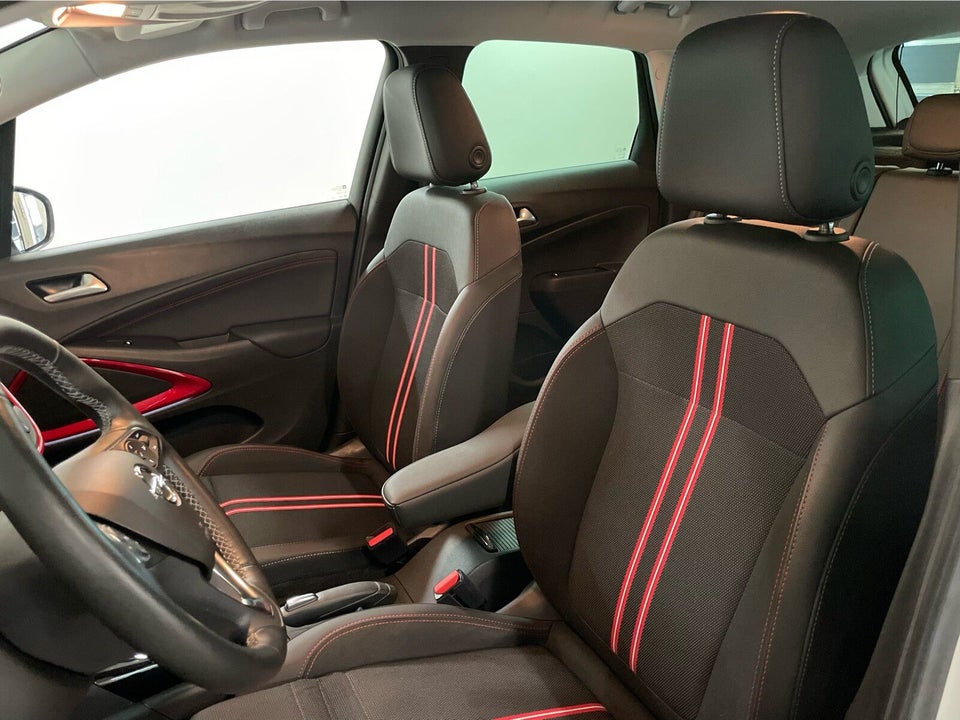 Opel Crossland 1,2 T 110 Sport Ltd. 5d