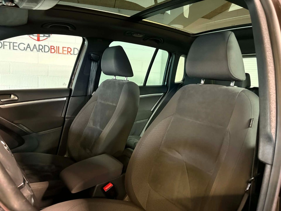 VW Tiguan 2,0 TDi 140 Sport & Style DSG 4Motion 5d