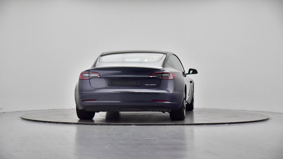 Tesla Model 3 Long Range AWD 4d