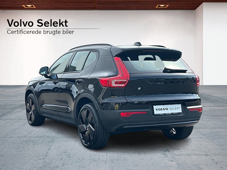 Volvo EX40 Extended Range Black Edition Excess 5d