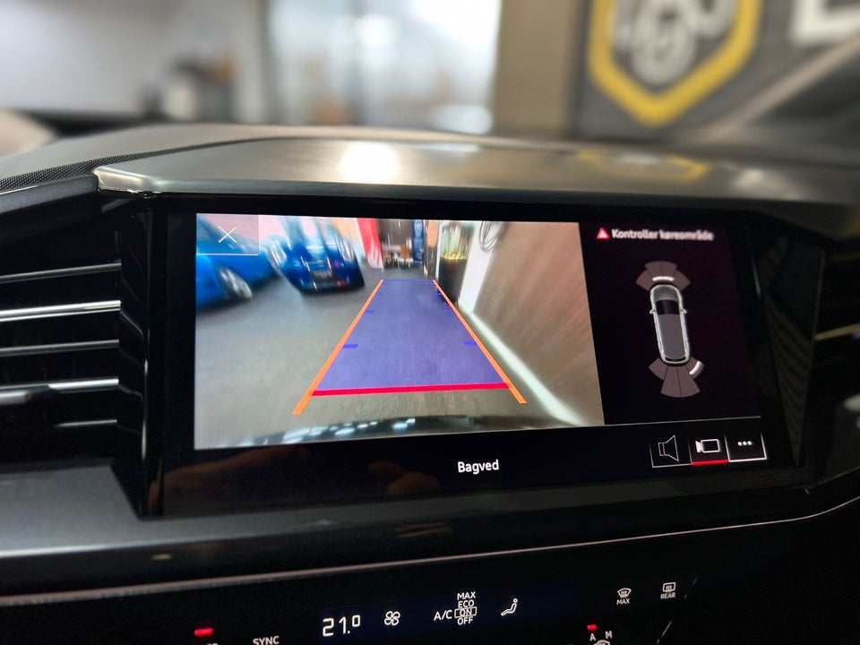 Audi Q4 e-tron 35 S-line 5d