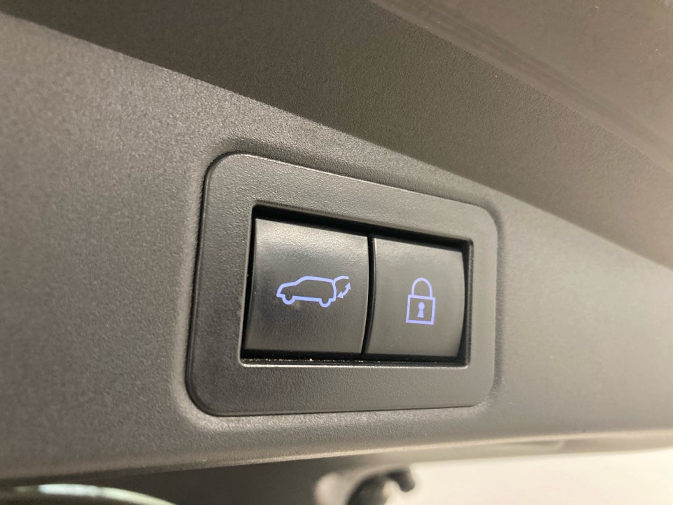 Toyota Corolla 1,8 Hybrid H3 Premium Touring Sports MDS 5d