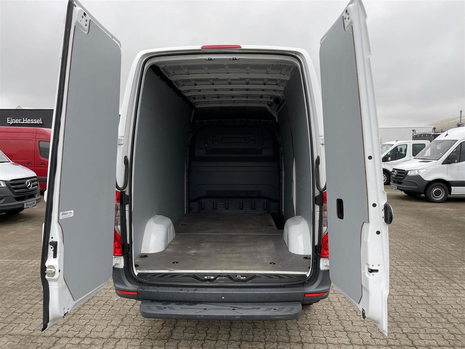 Mercedes Sprinter 316 2,2 CDi A2 Kassevogn RWD