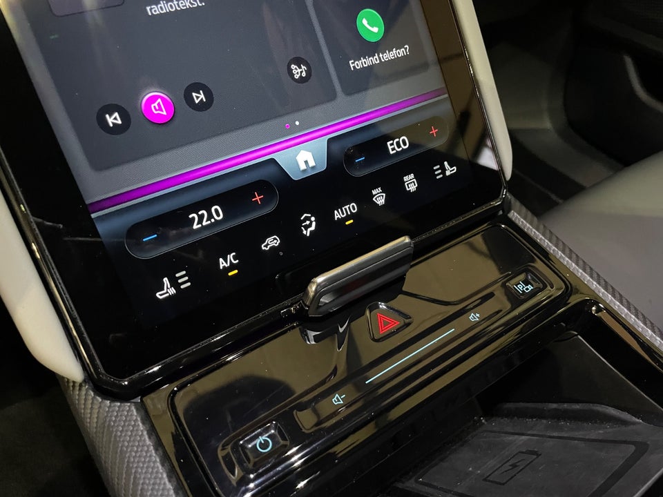 Ford Explorer 82 Premium Extended Range 5d