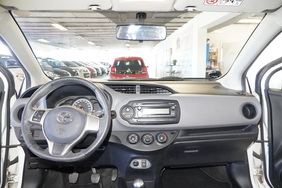 Toyota Yaris 1,0 VVT-i T1 Style 5d