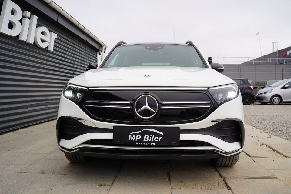 Mercedes EQB300 AMG Line 4Matic 5d