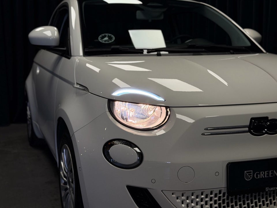 Fiat 500e 42 Icon 3d
