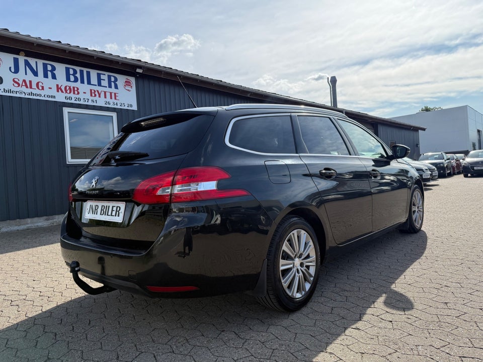 Peugeot 308 1,6 BlueHDi 120 Allure SW 5d