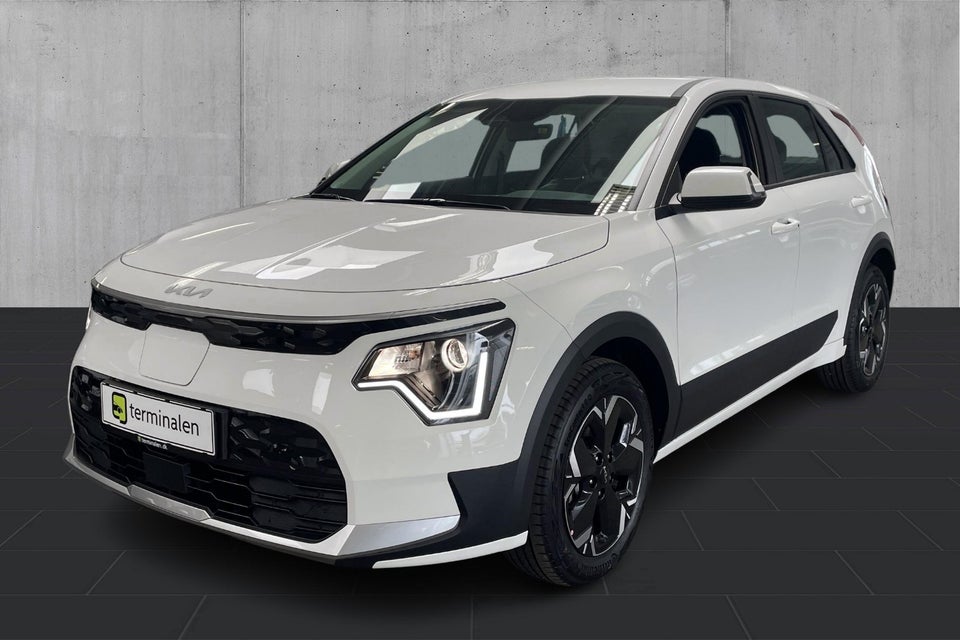 Kia Niro 64 EV Access 5d