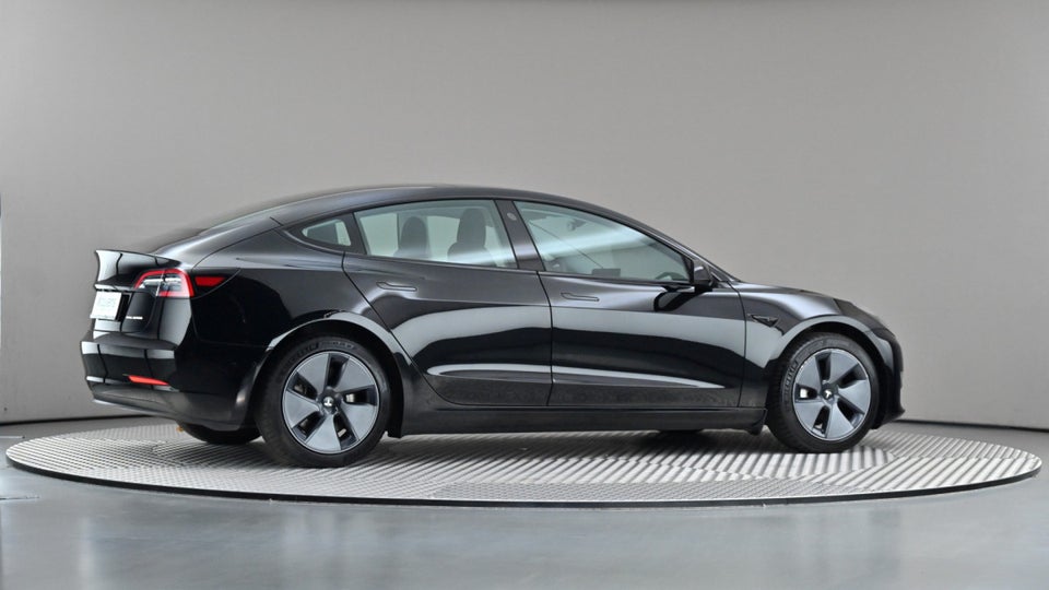 Tesla Model 3 Long Range AWD 4d