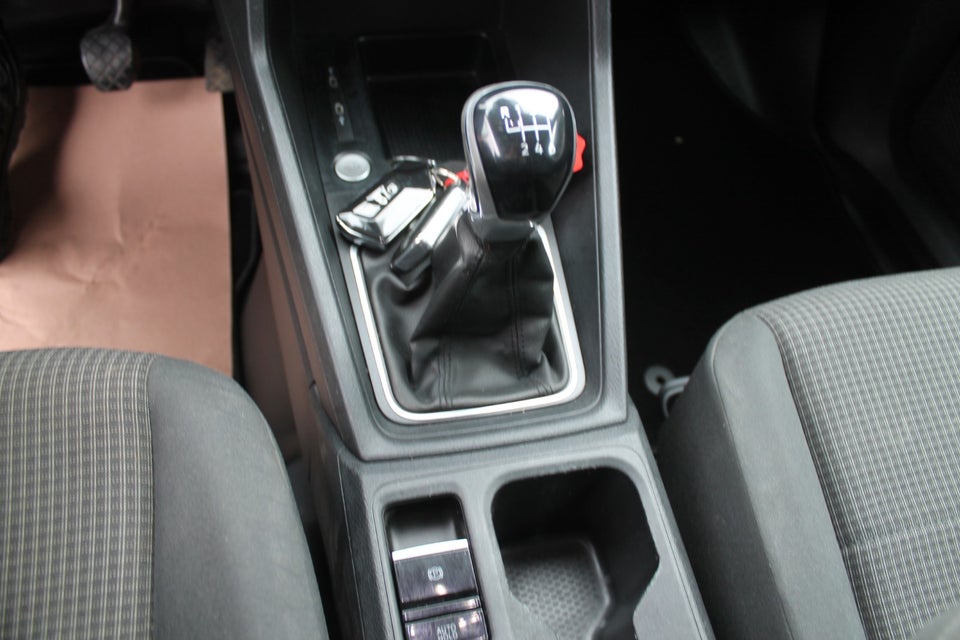 VW Caddy 2,0 TDi 102 Cargo