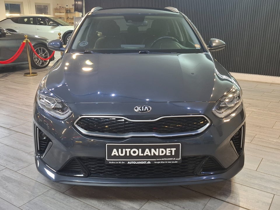 Kia Ceed 1,6 PHEV Prestige SW DCT 5d