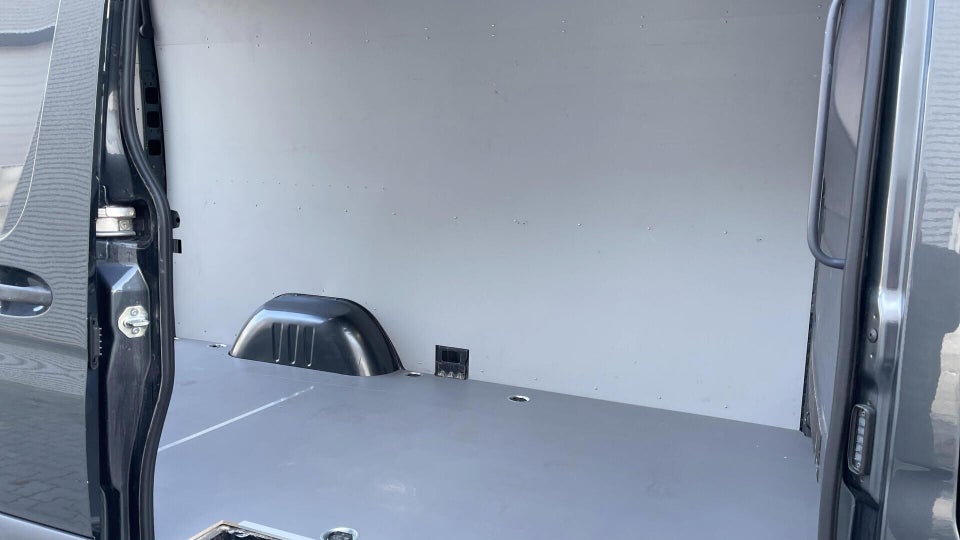 Mercedes Sprinter 317 2,0 CDi A2 Kassevogn aut. RWD