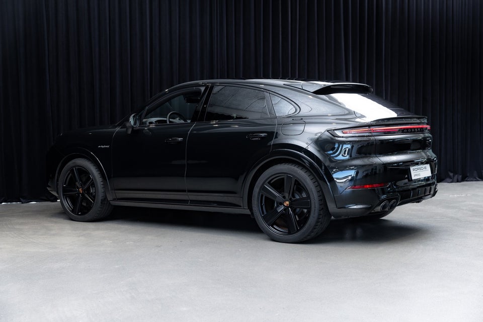 Porsche Cayenne 3,0 E-Hybrid Coupé Tiptr. 5d