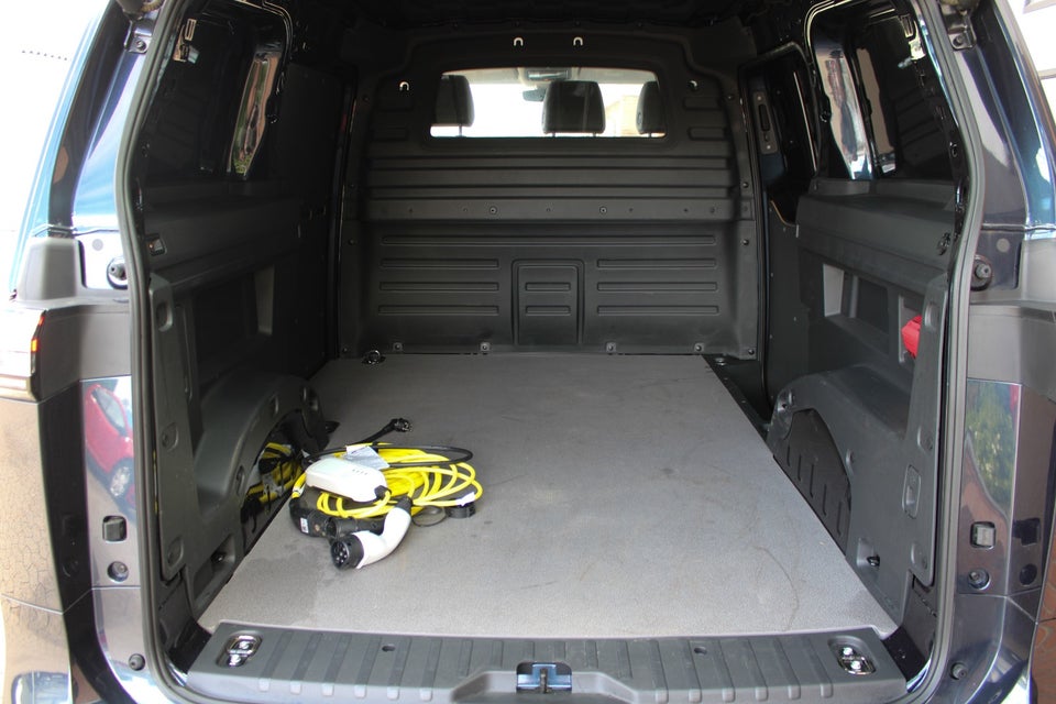 VW ID. Buzz 77 Cargo Comfort