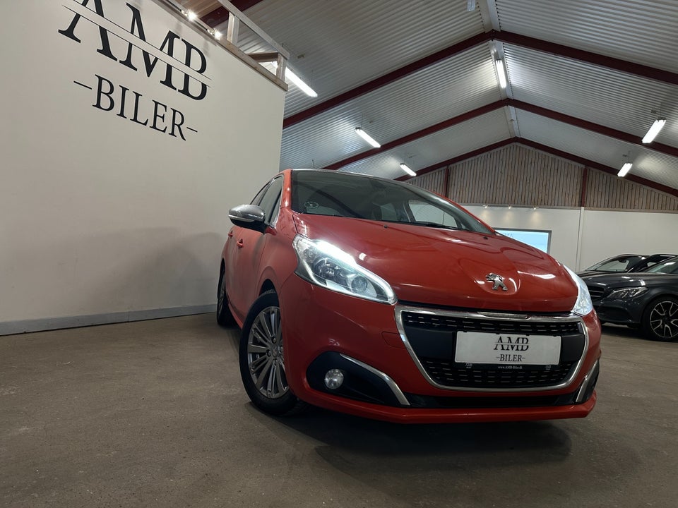 Peugeot 208 1,6 BlueHDi 100 Desire Sky 5d