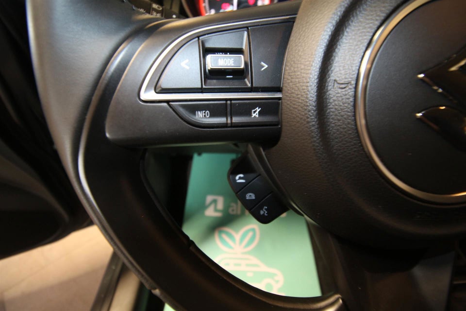 Suzuki Swift 1,2 mHybrid Action 5d