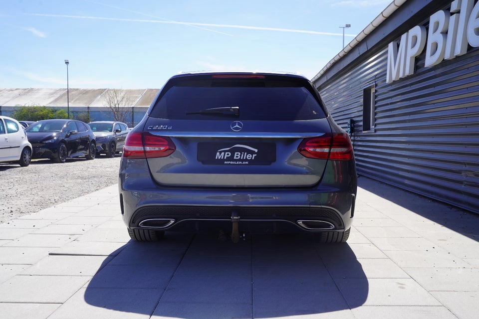 Mercedes C220 d 2,2 AMG Line stc. aut. 5d