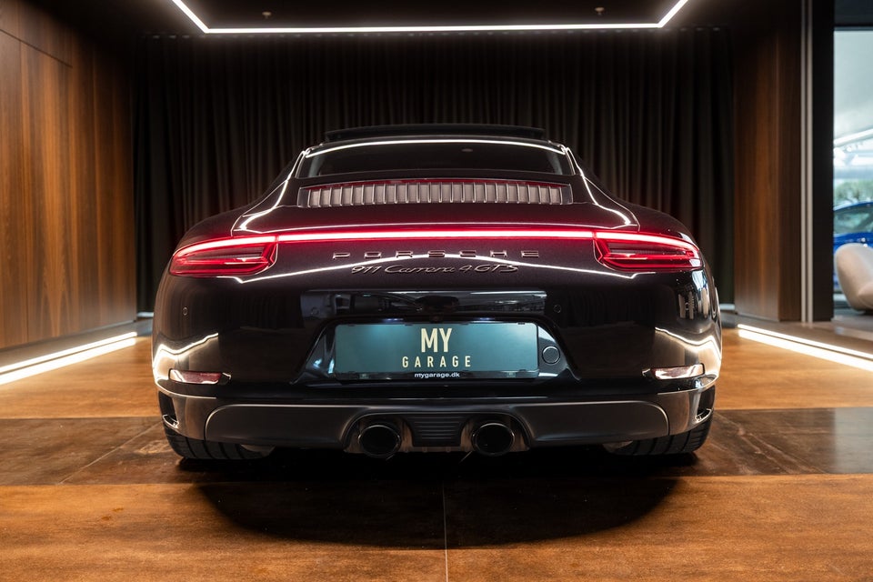 Porsche 911 Carrera 4 GTS 3,0 Coupé PDK 2d