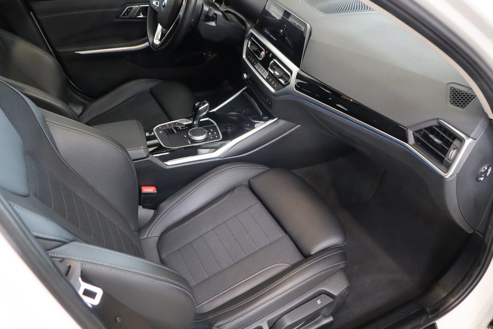 BMW 330e 2,0 Touring Sport Line aut. 5d