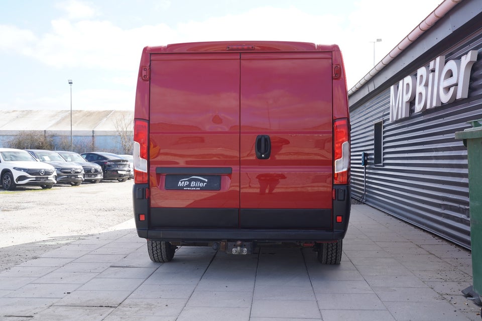 Peugeot Boxer 330 2,0 BlueHDi 130 L2H2