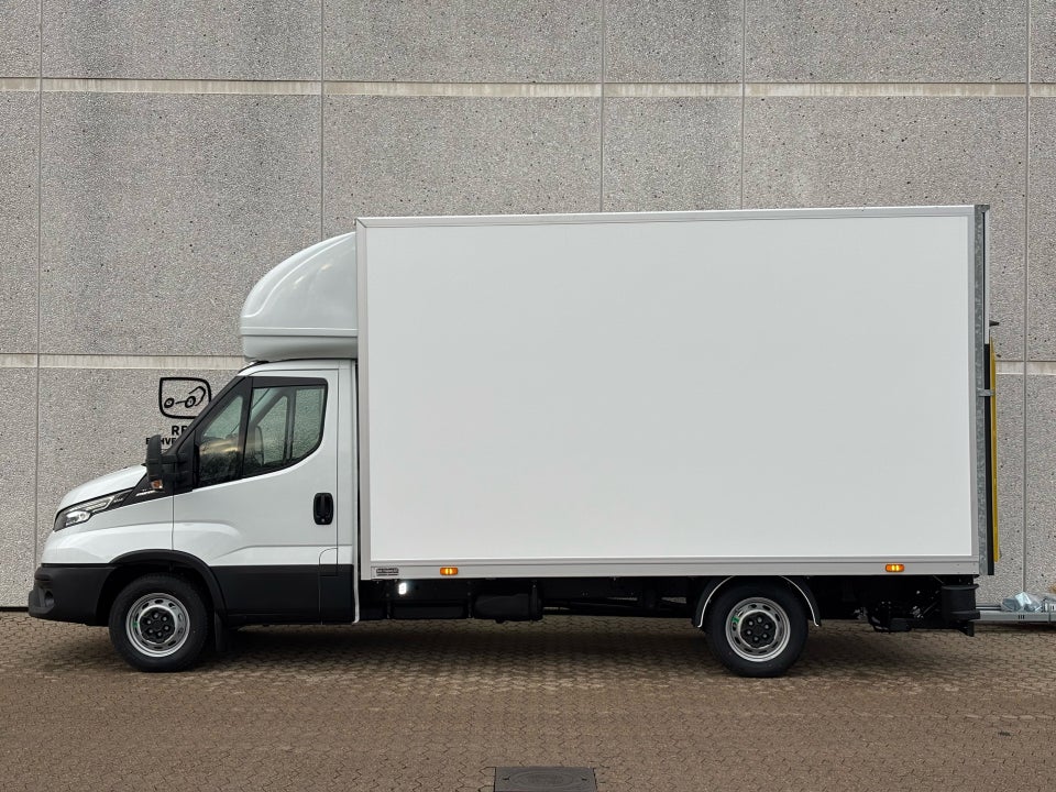 Iveco Daily 3,0 35S18 4100mm Alukasse m/lift AG8