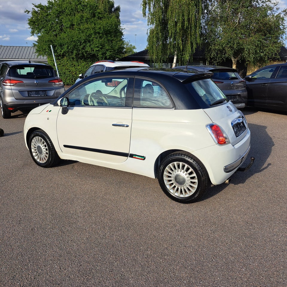 Fiat 500 1,3 MJT 75 Lounge 3d