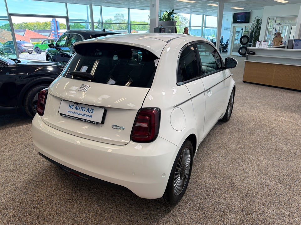 Fiat 500e 42 Icon 3+1 4d