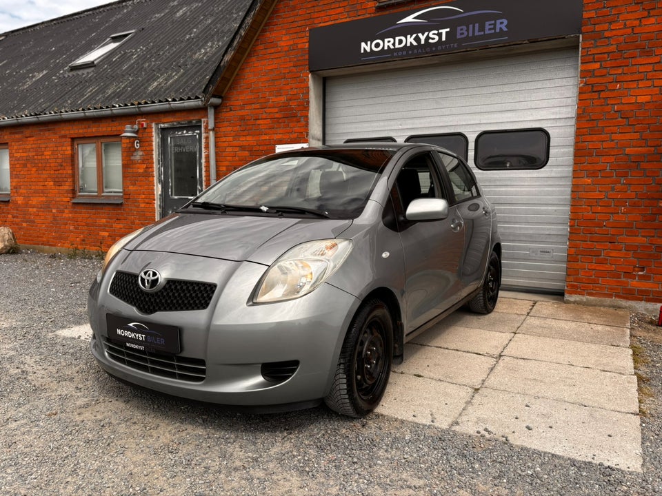 Toyota Yaris 1,3 Luna M/M 5d