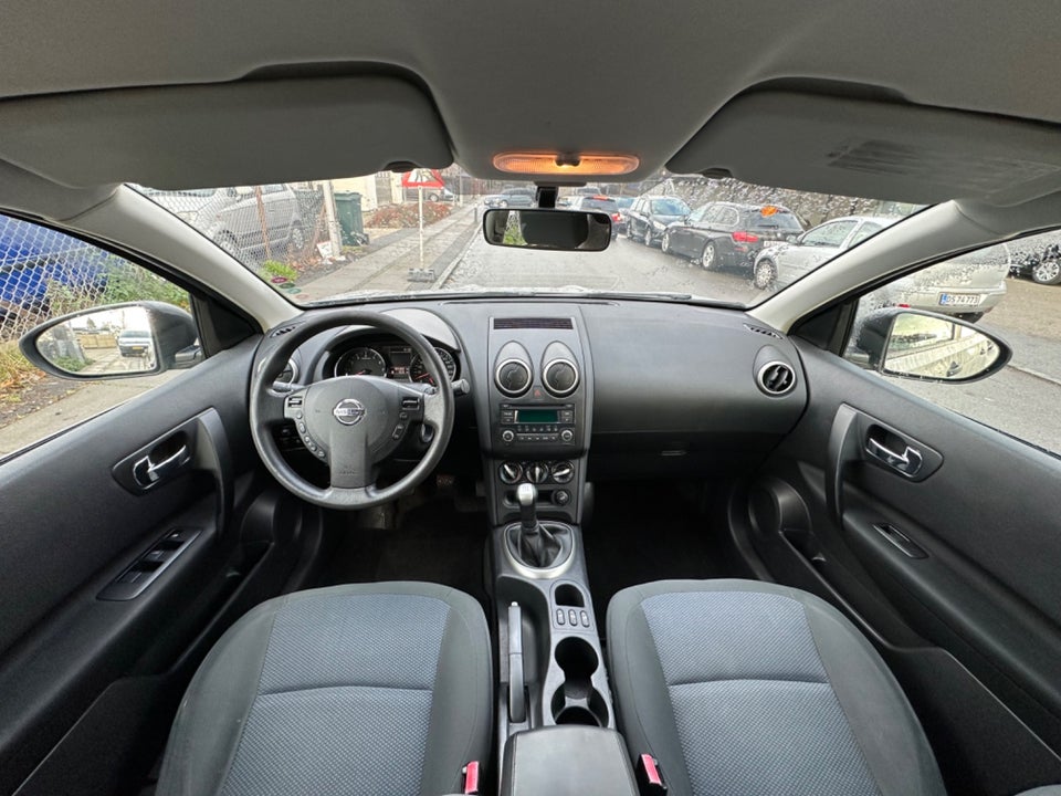 Nissan Qashqai 1,6 Tekna 5d