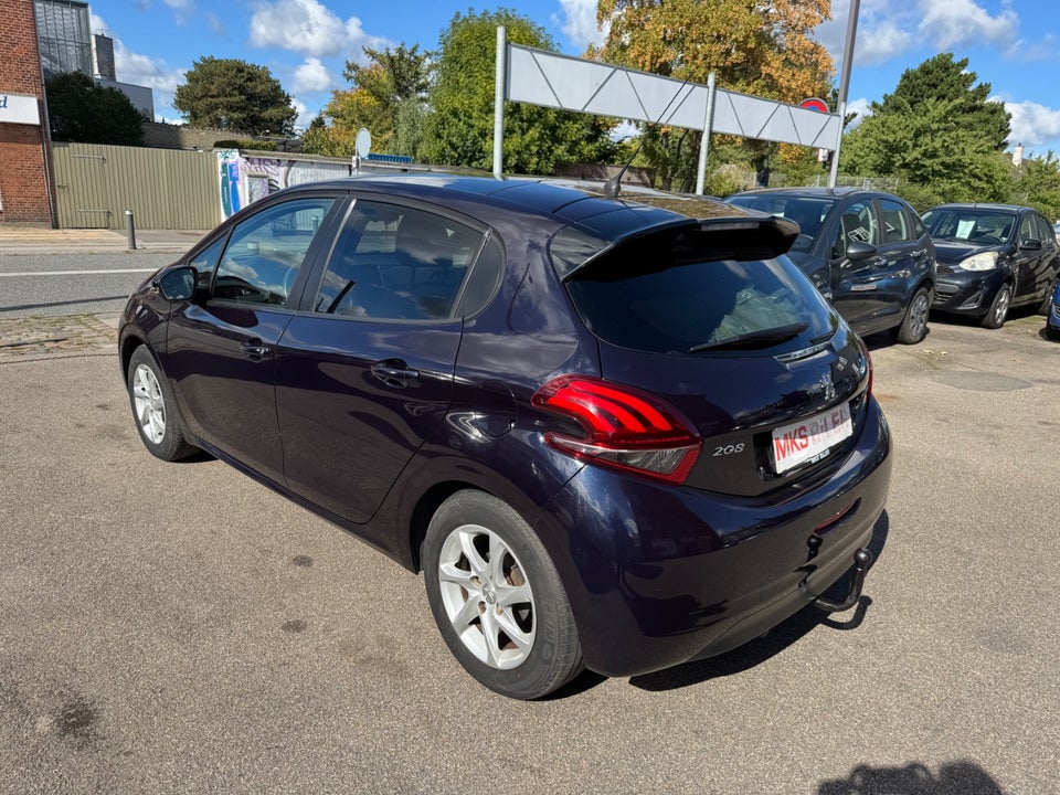 Peugeot 208 1,2 VTi 82 Allure Sky 5d