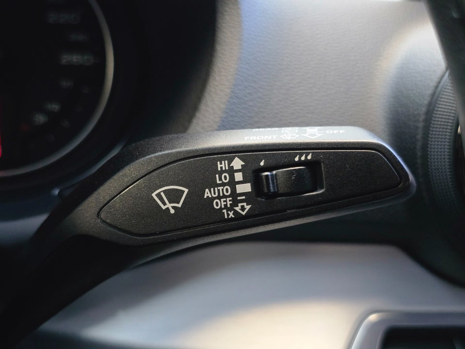 Audi Q2 1,4 TFSi 150 Sport S-tr. 5d